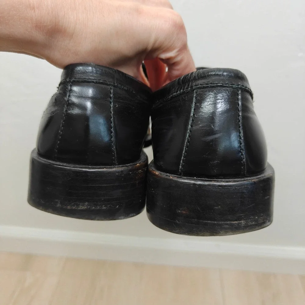 Gucci Mens Loafers 8.5 Black Leather Square Toe Metal Logo Plate Italian Shoes